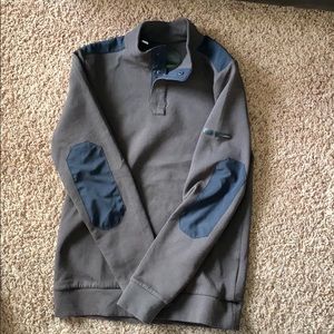 Men’s size s Under Armor sweat shirt